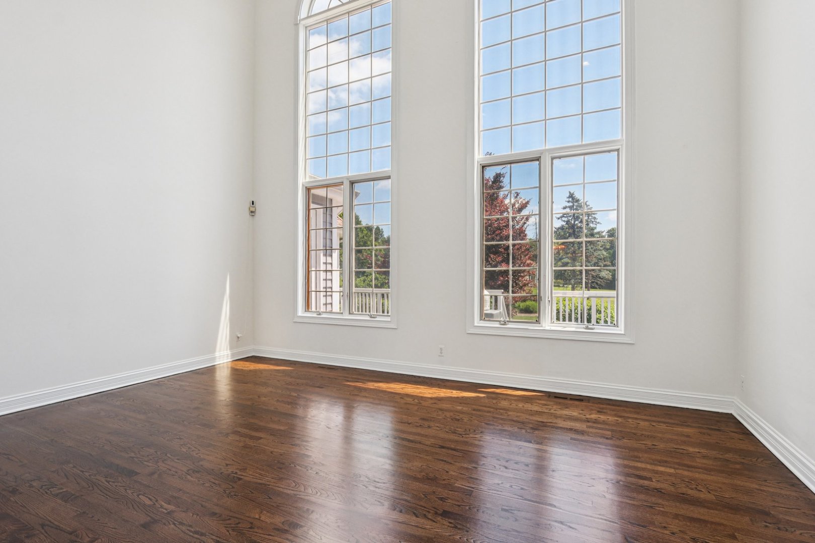 6605 Oakwood Manor Drive, Crystal Lake, IL 60012