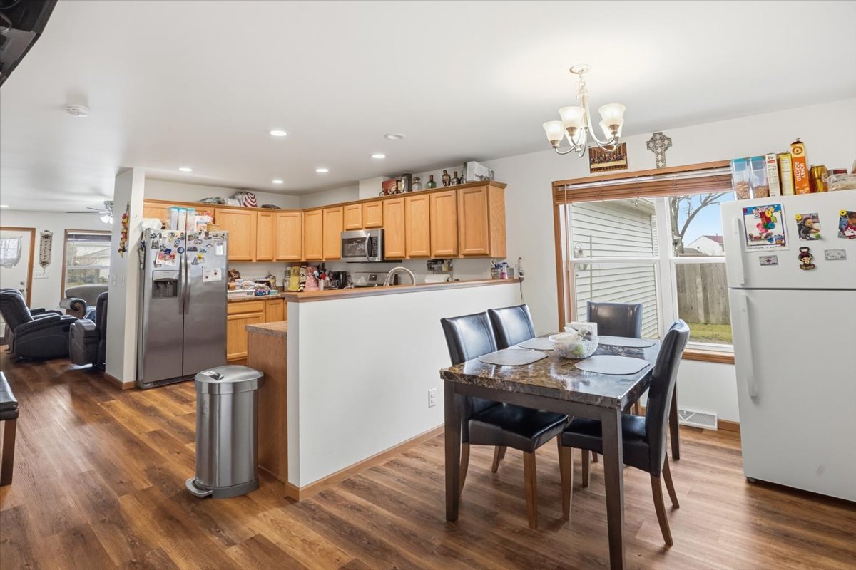 1624 Arrington Drive, North Chicago, IL 60064