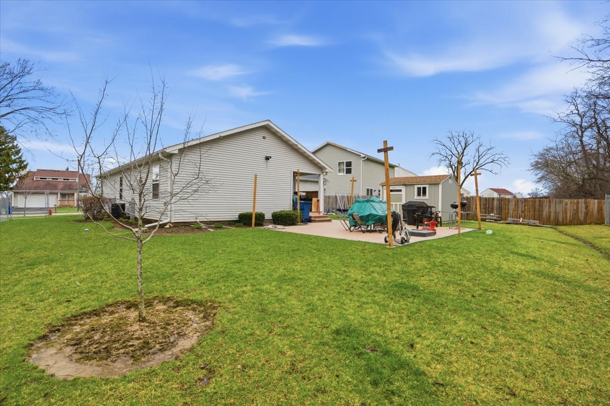 1624 Arrington Drive, North Chicago, IL 60064