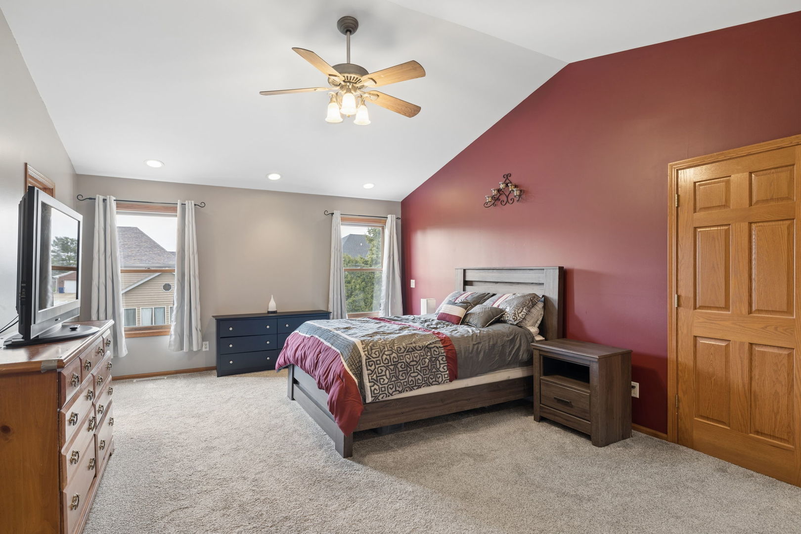 611 Prairie View Lane, Hinckley, IL 60520