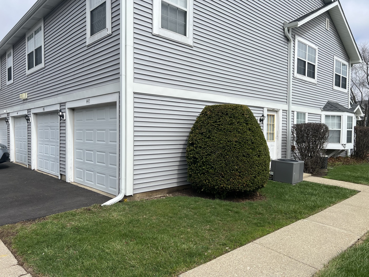 443 N Lake Shore Drive, Palatine, IL 60067