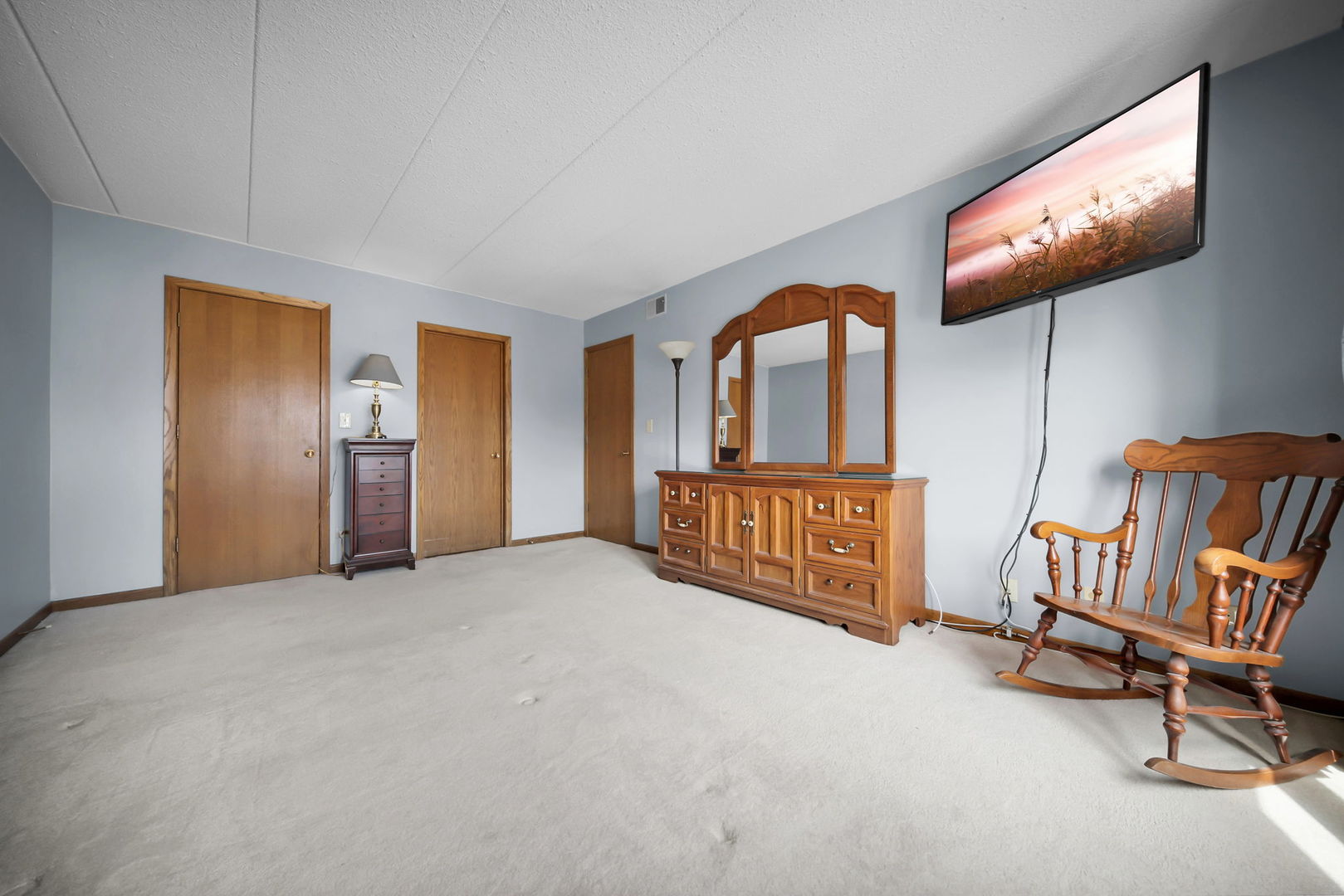 1389 Perry Street #203, Des Plaines, IL 60016