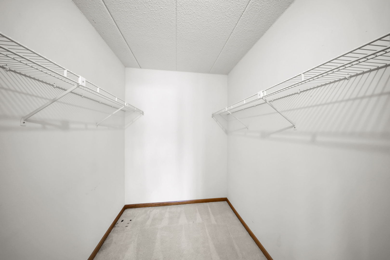 1389 Perry Street #203, Des Plaines, IL 60016