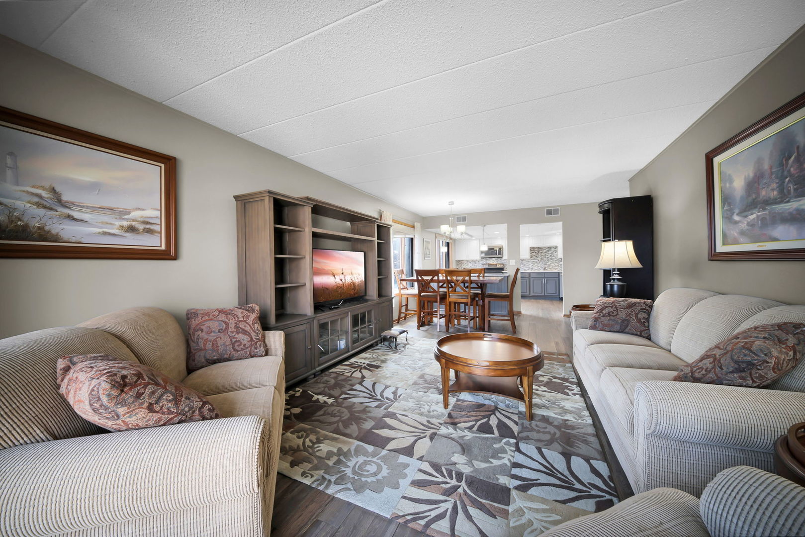 1389 Perry Street #203, Des Plaines, IL 60016