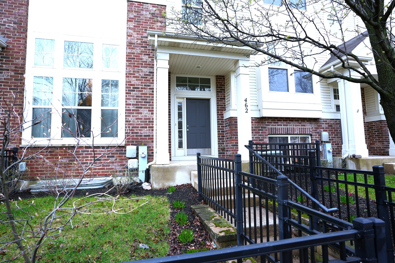 462 GROSVENOR Lane, Aurora, IL 60504