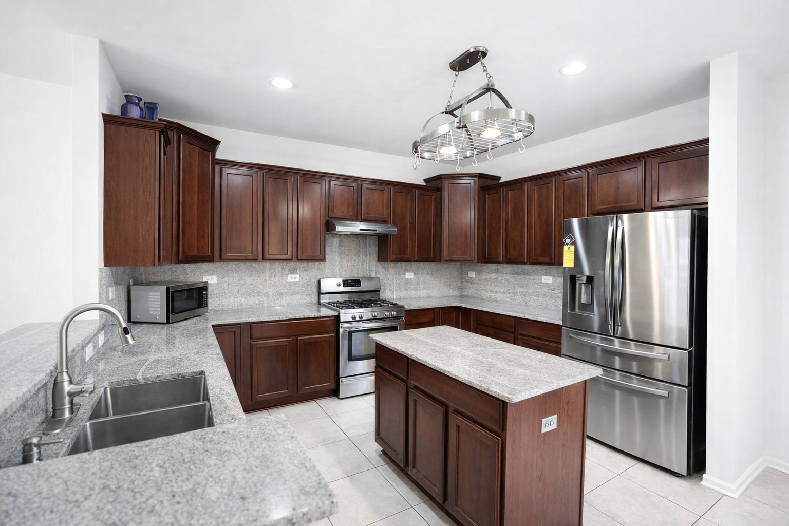 462 GROSVENOR Lane, Aurora, IL 60504