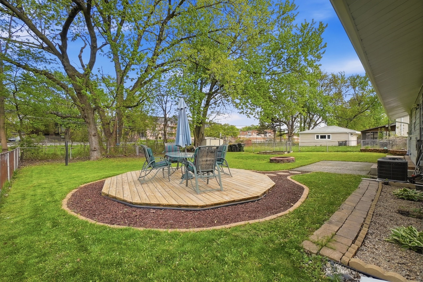 18847 Greenbay Avenue, Lansing, IL 60438