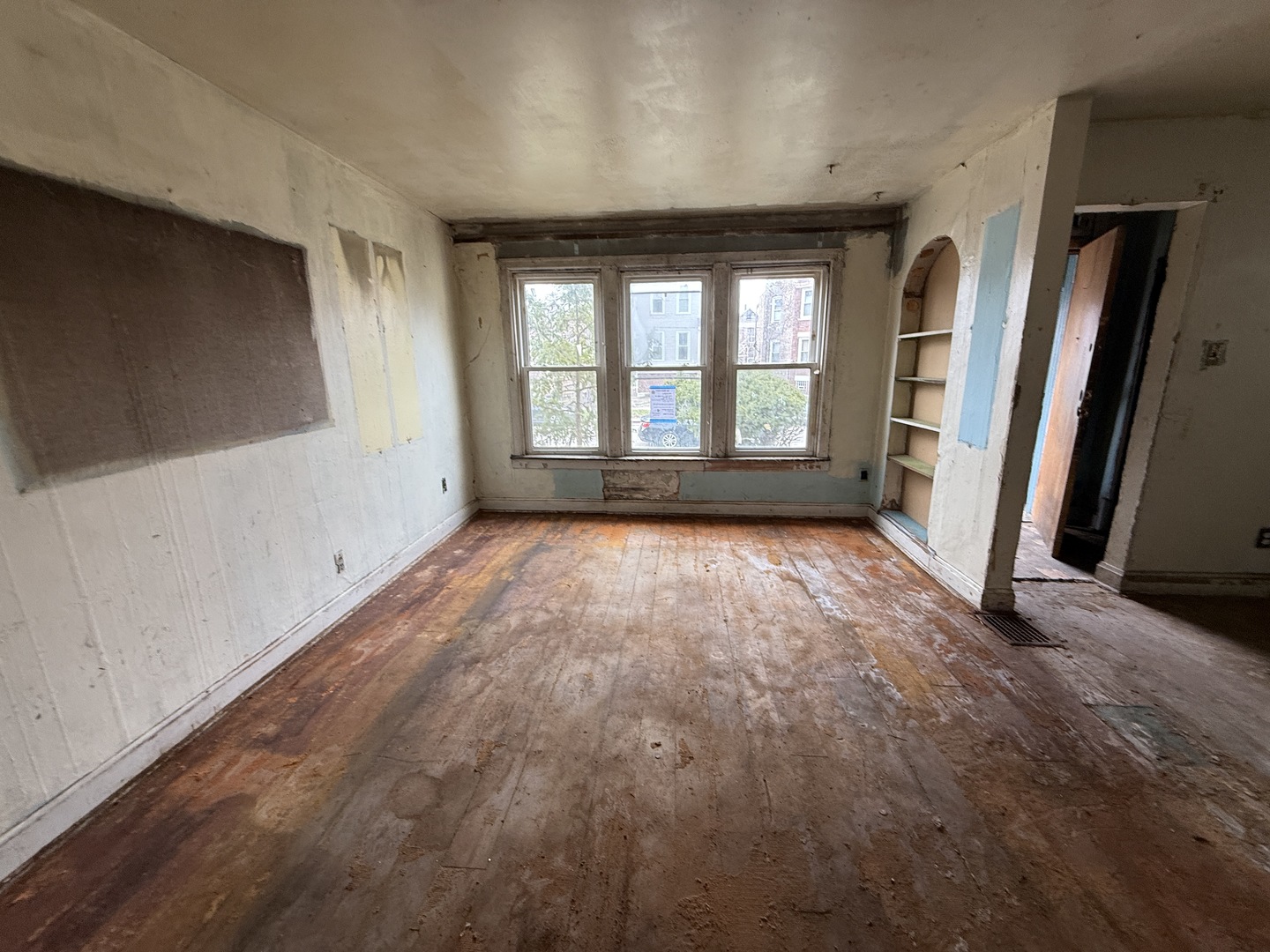 7919 S Escanaba Avenue, Chicago, IL 60617