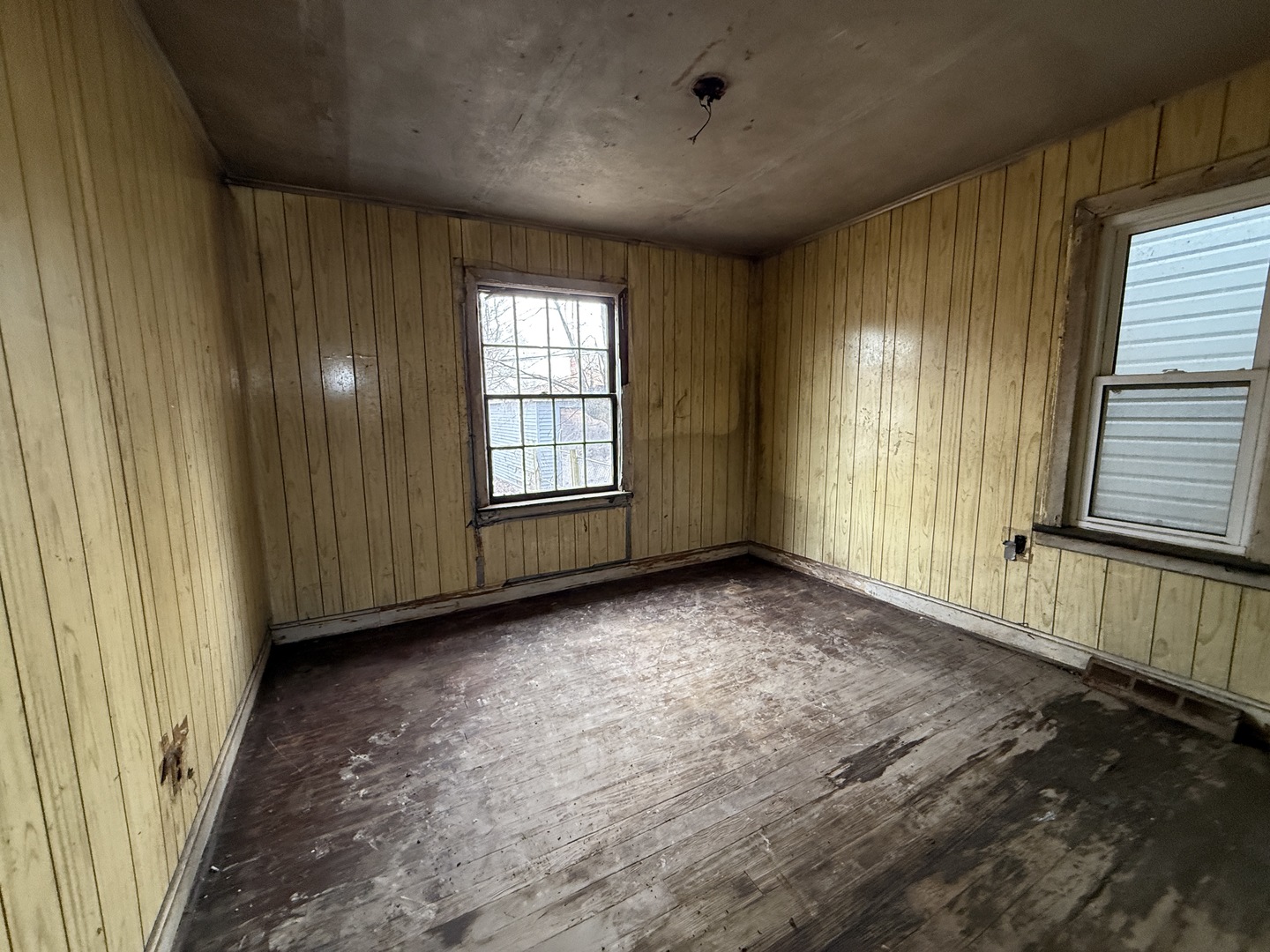 7919 S Escanaba Avenue, Chicago, IL 60617