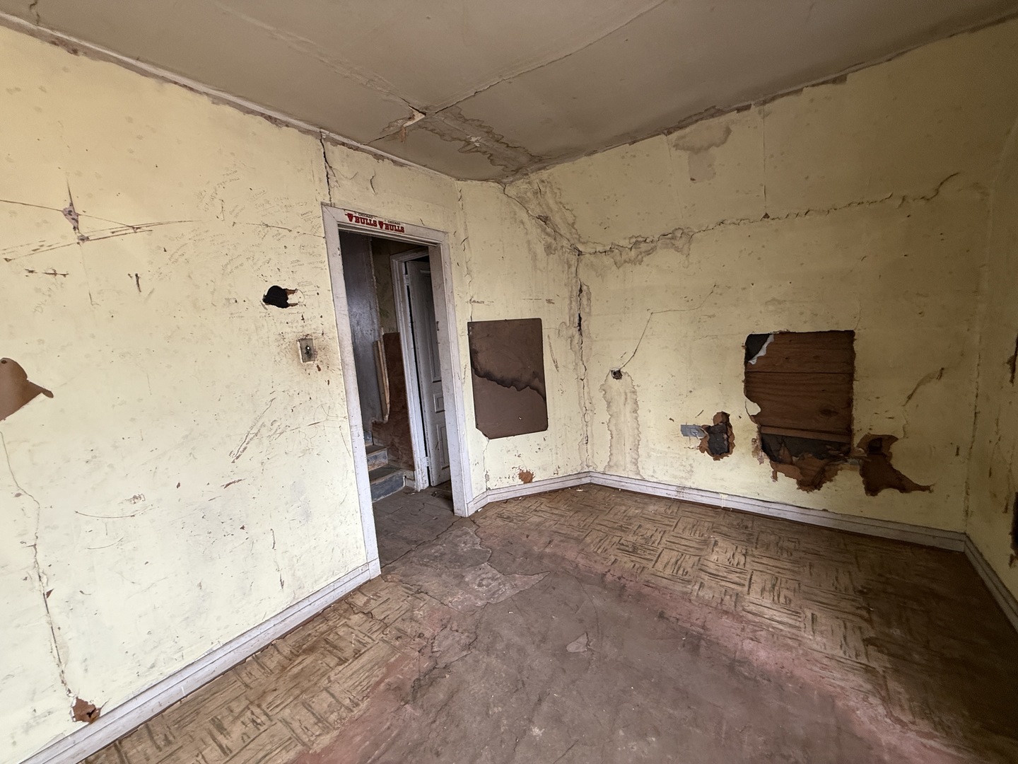 7919 S Escanaba Avenue, Chicago, IL 60617