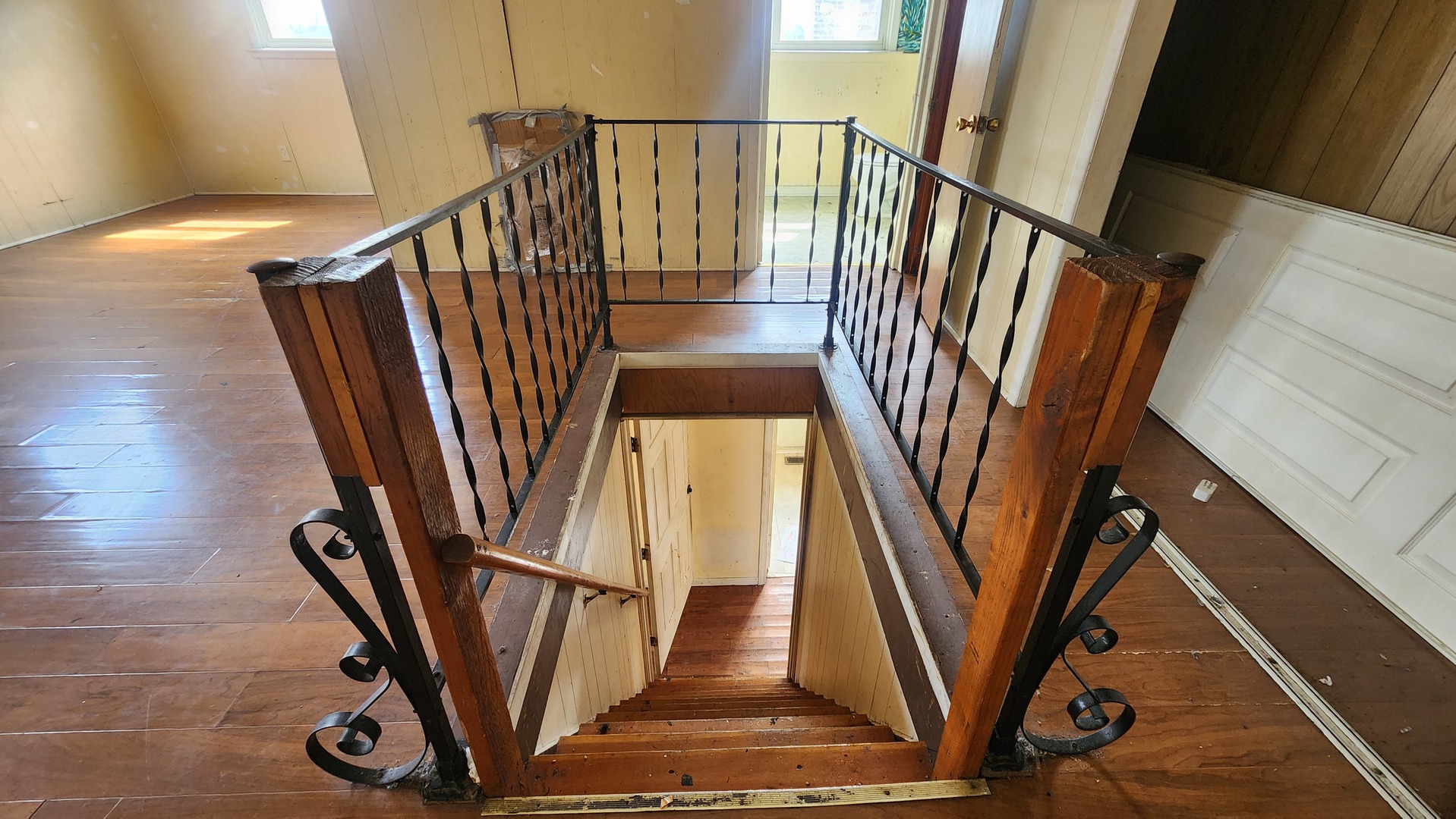 9061 S PARNELL Avenue, Chicago, IL 60620