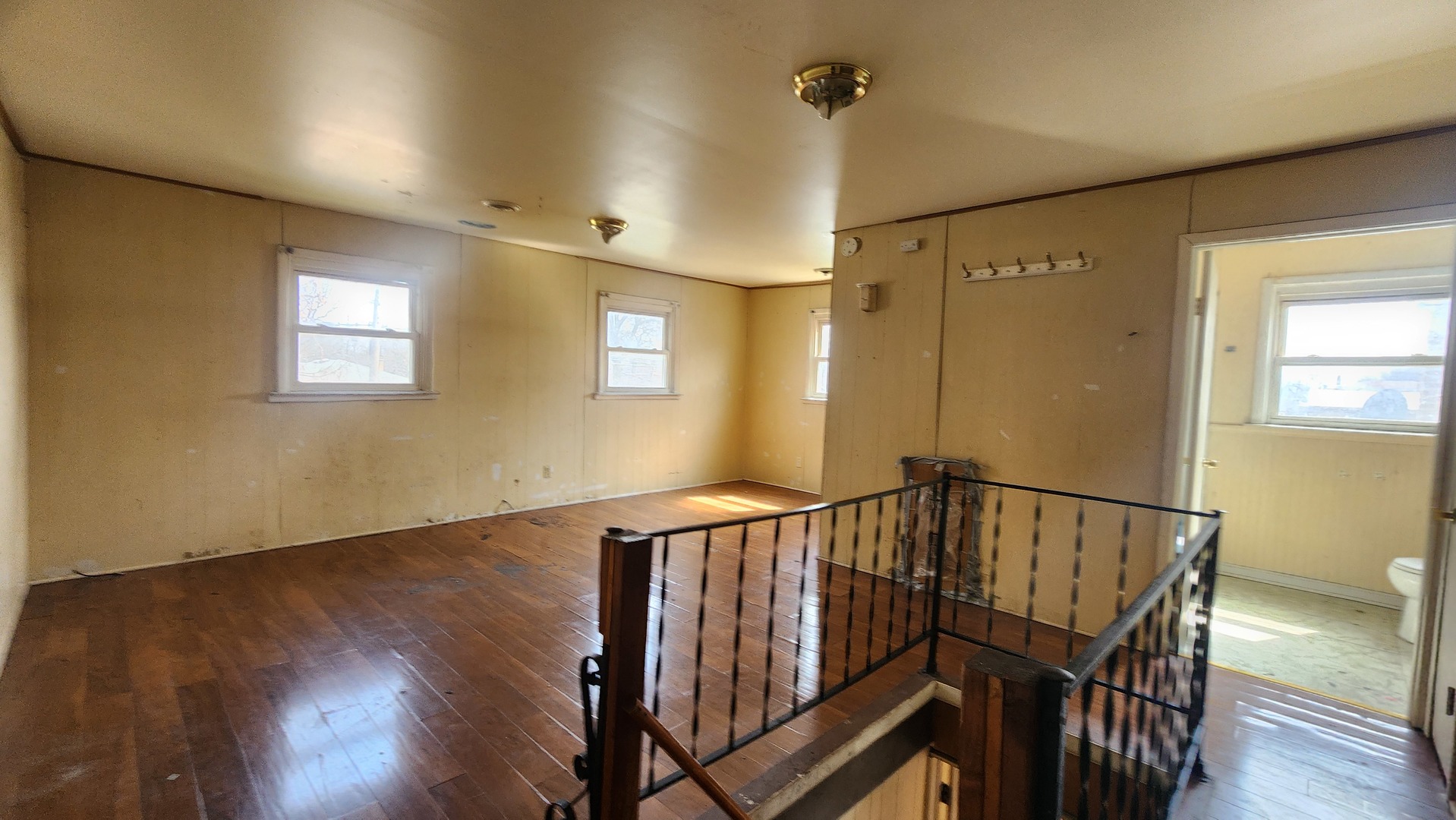 9061 S PARNELL Avenue, Chicago, IL 60620