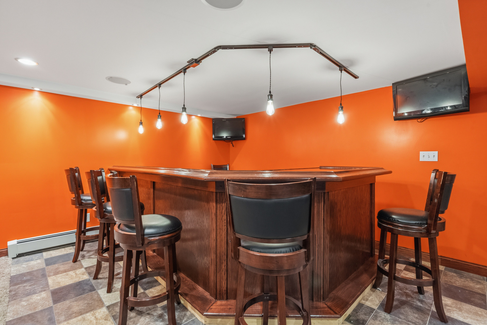 3311 Pinecrest Drive, Joliet, IL 60435-8725