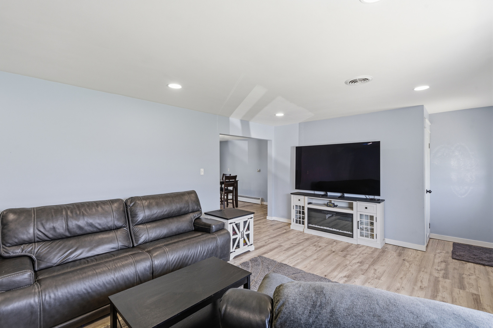 3311 Pinecrest Drive, Joliet, IL 60435-8725