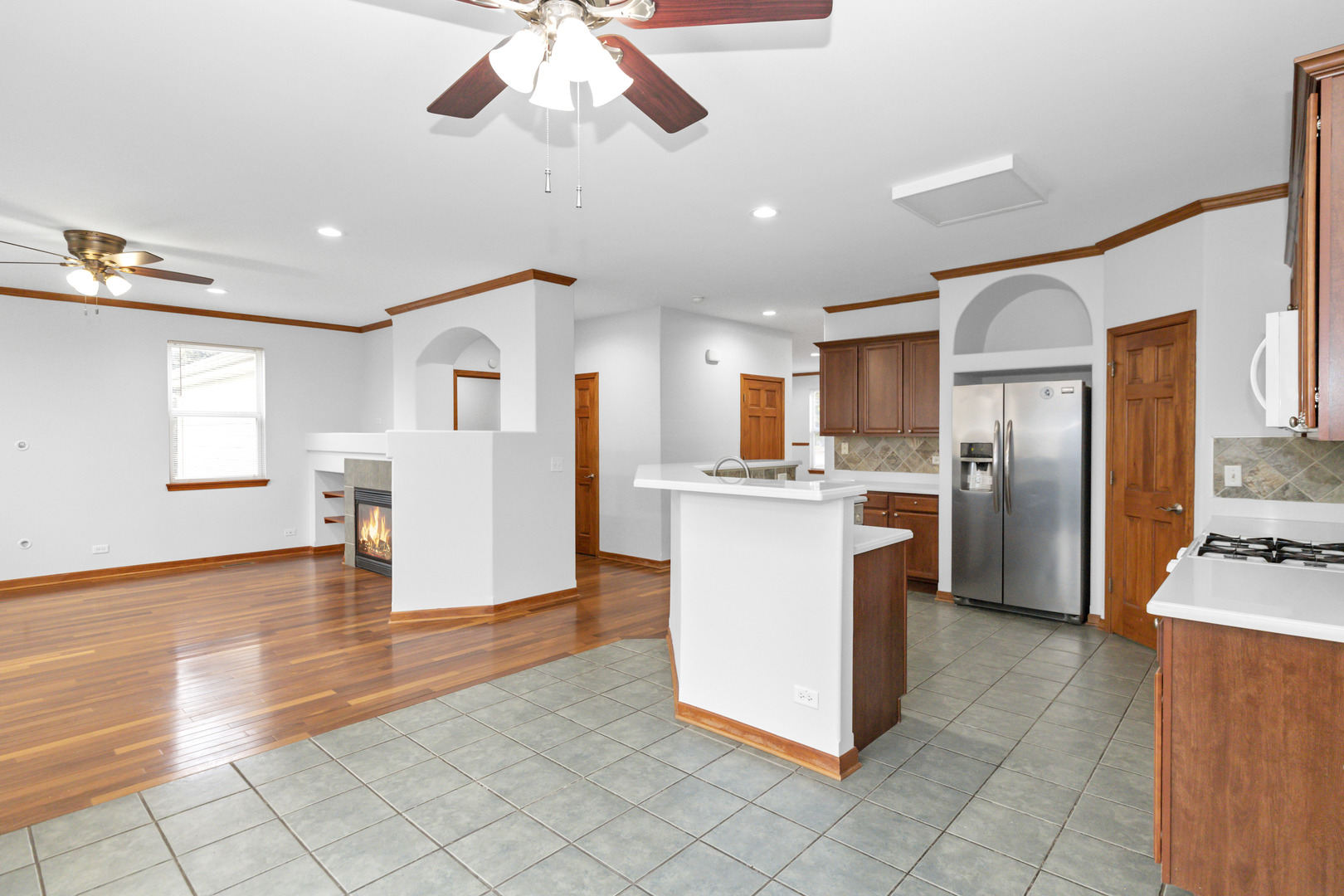 3311 LAFAYETTE Street, Elgin, IL 60123