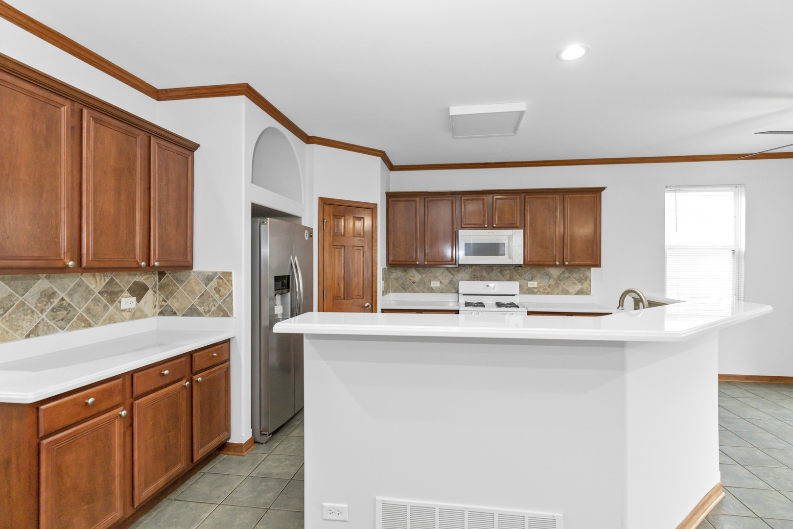 3311 LAFAYETTE Street, Elgin, IL 60123