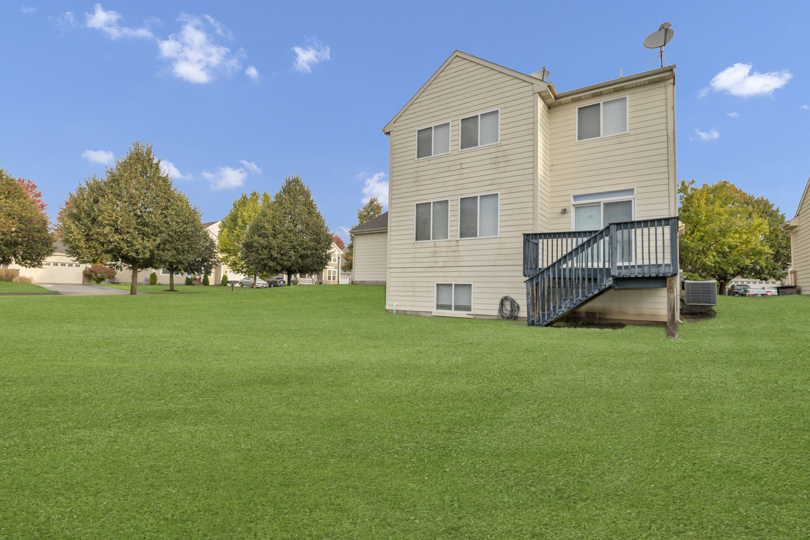 3311 LAFAYETTE Street, Elgin, IL 60123