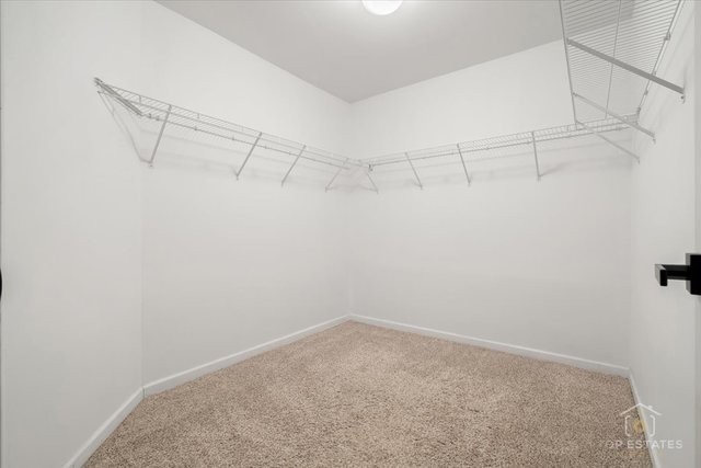 452 Jamestown Court, Aurora, IL 60502