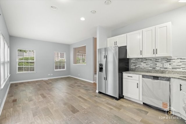 452 Jamestown Court, Aurora, IL 60502