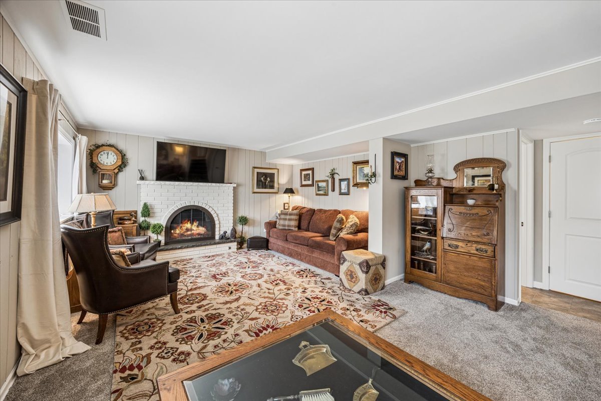 425 79th Street, Willowbrook, IL 60527