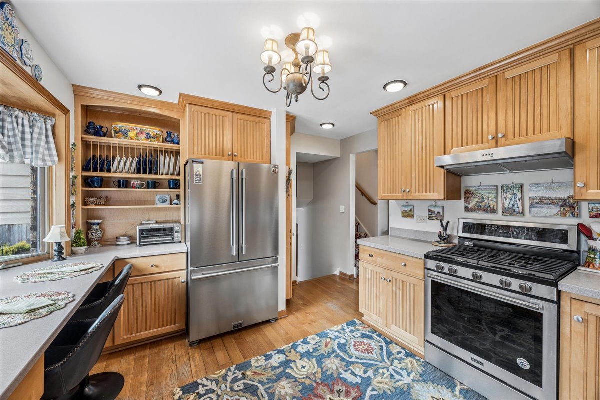 425 79th Street, Willowbrook, IL 60527