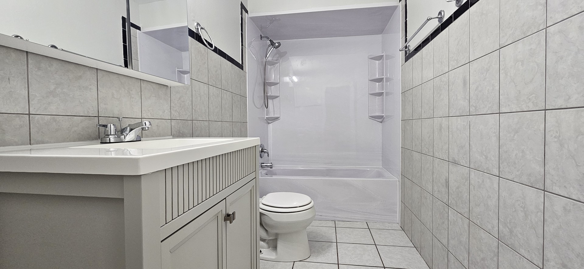 9449 Dee Road, Des Plaines, IL 60016