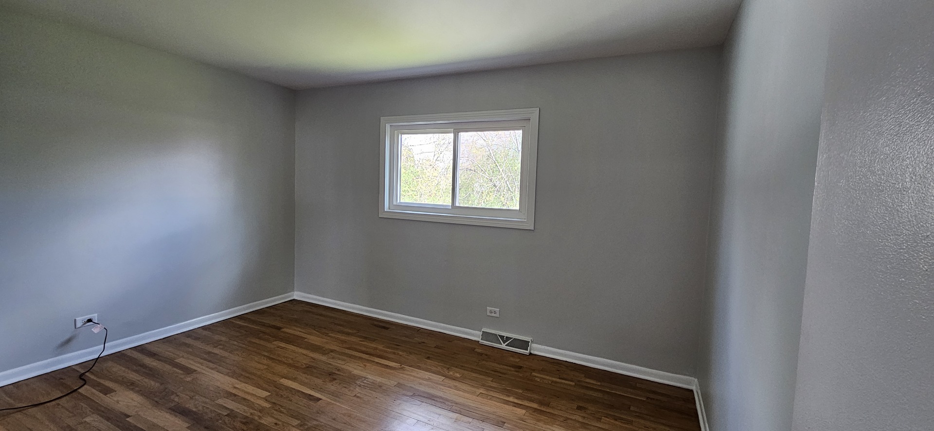 9449 Dee Road, Des Plaines, IL 60016