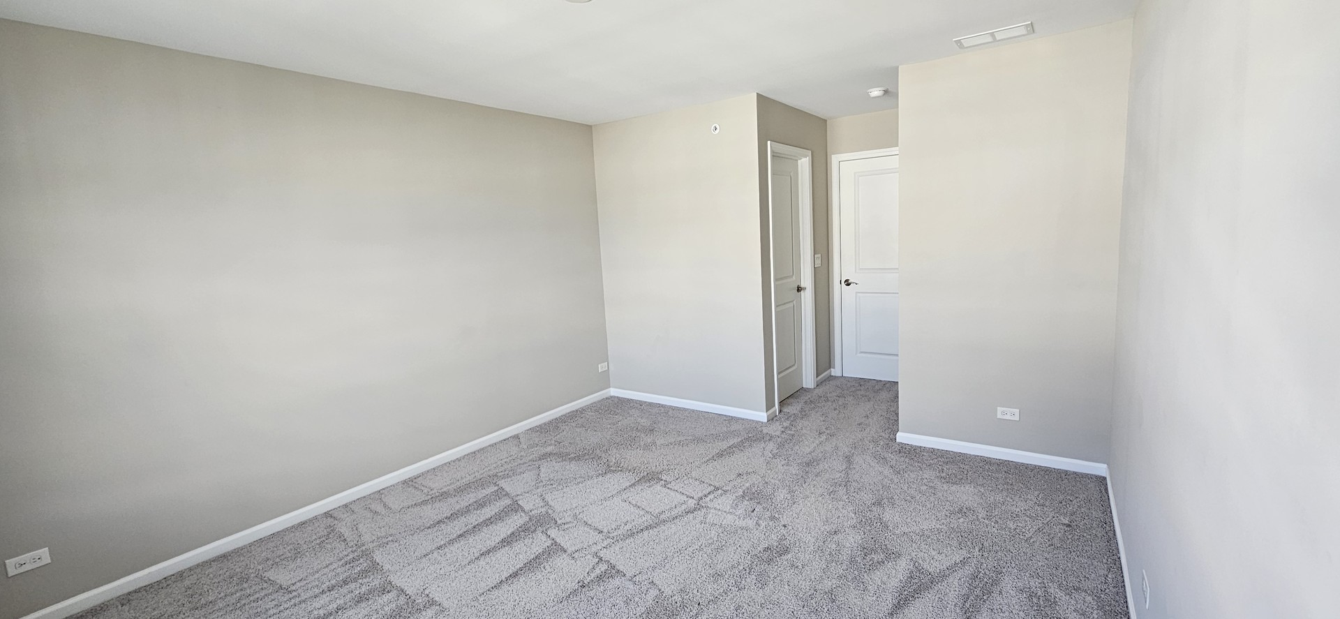 210 Timberleaf Circle, Roselle, IL 60172