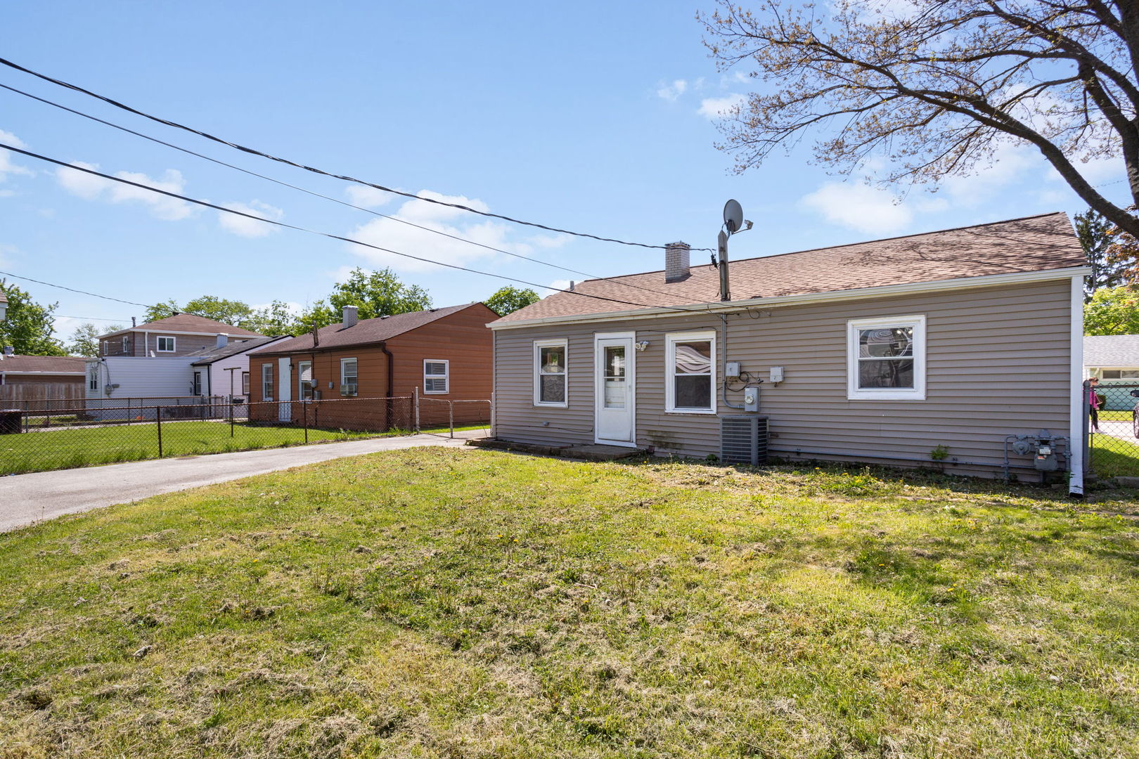 8630 45th Street, Lyons, IL 60534