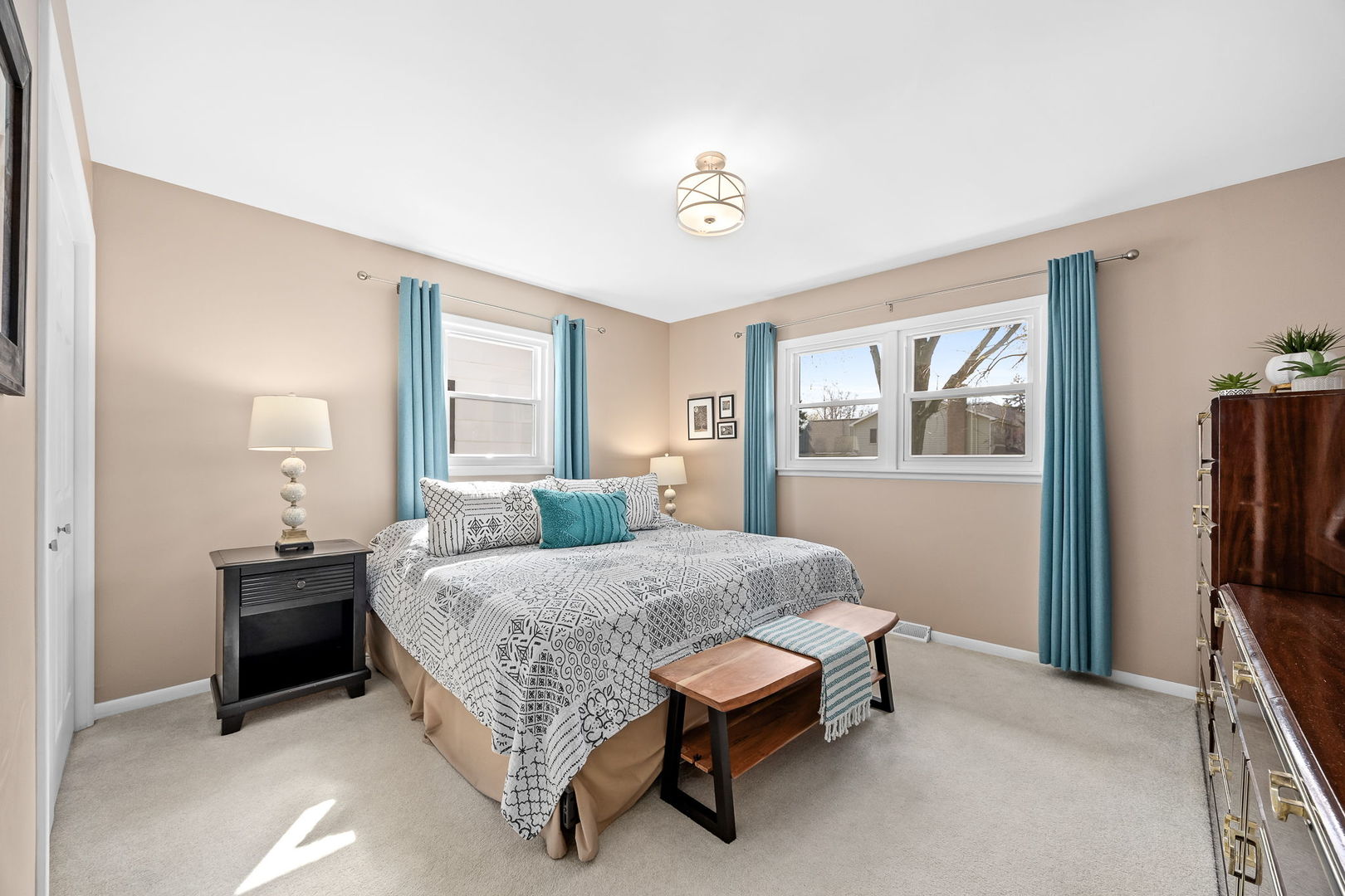 908 40th Street, Downers Grove, IL 60515