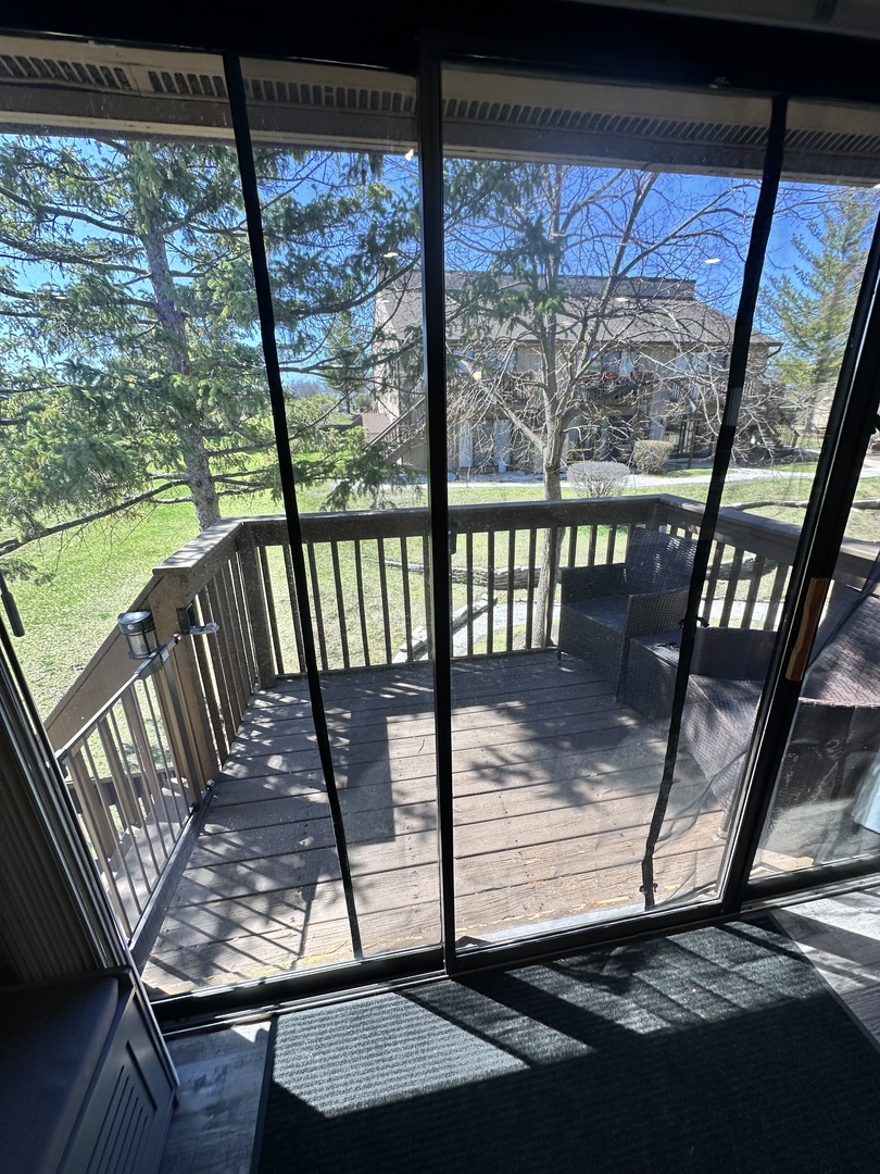 46 Nassau Colony #9, Fox Lake, IL 60020