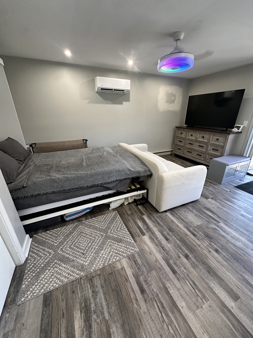 46 Nassau Colony #9, Fox Lake, IL 60020