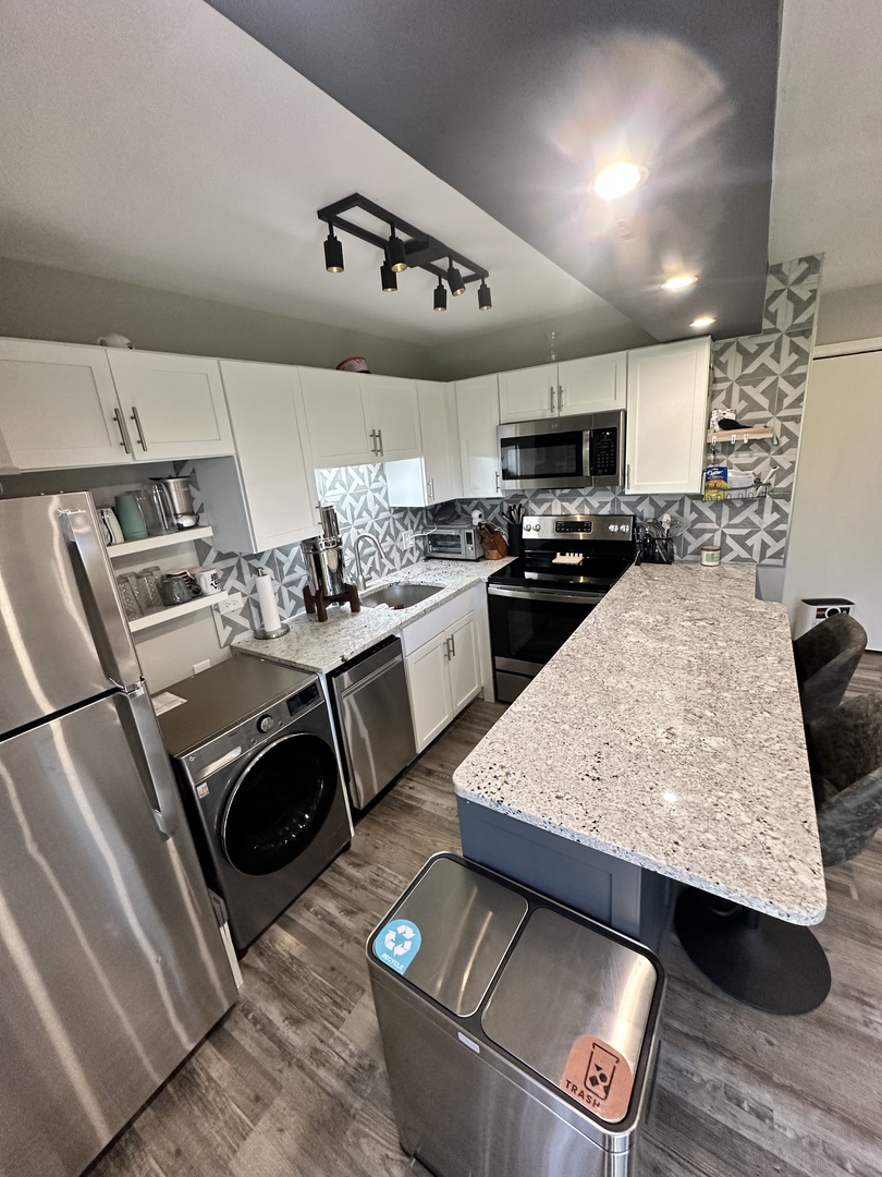 46 Nassau Colony #9, Fox Lake, IL 60020