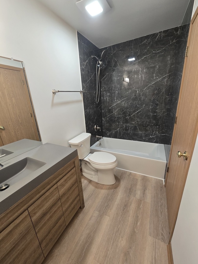 4135 Oak Tree Lane #4135, Plainfield, IL 60586