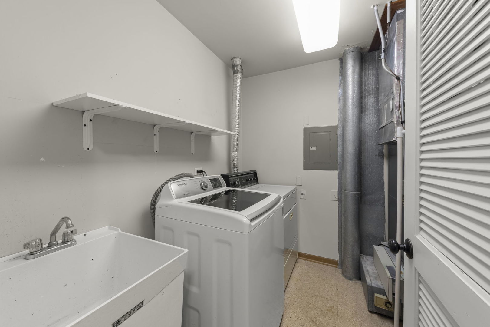 15730 ORLAN BROOK Drive #208, Orland Park, IL 60462