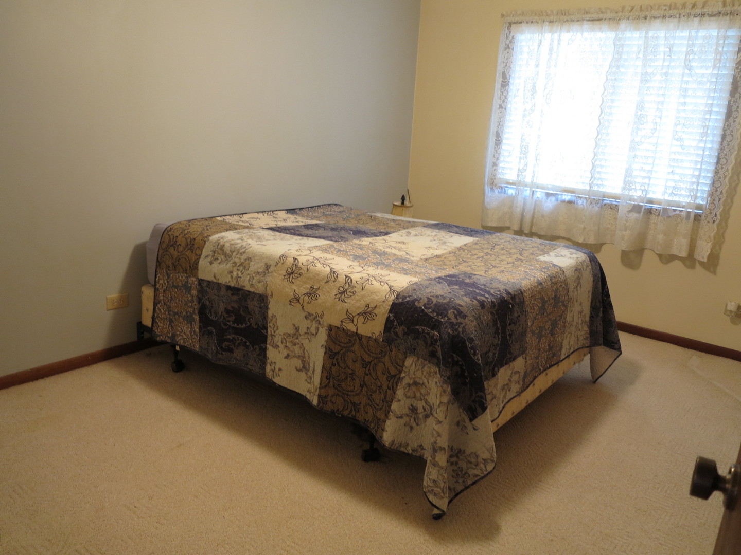 1231 Geneva Lane, Lake Zurich, IL 60047