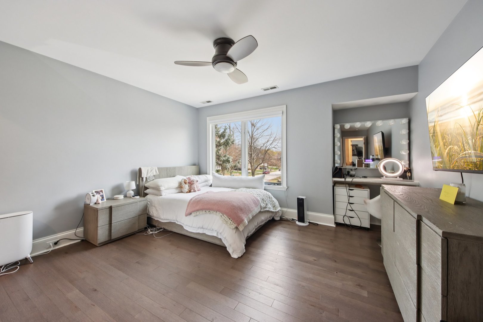 988 Danielson Court, Gurnee, IL 60031