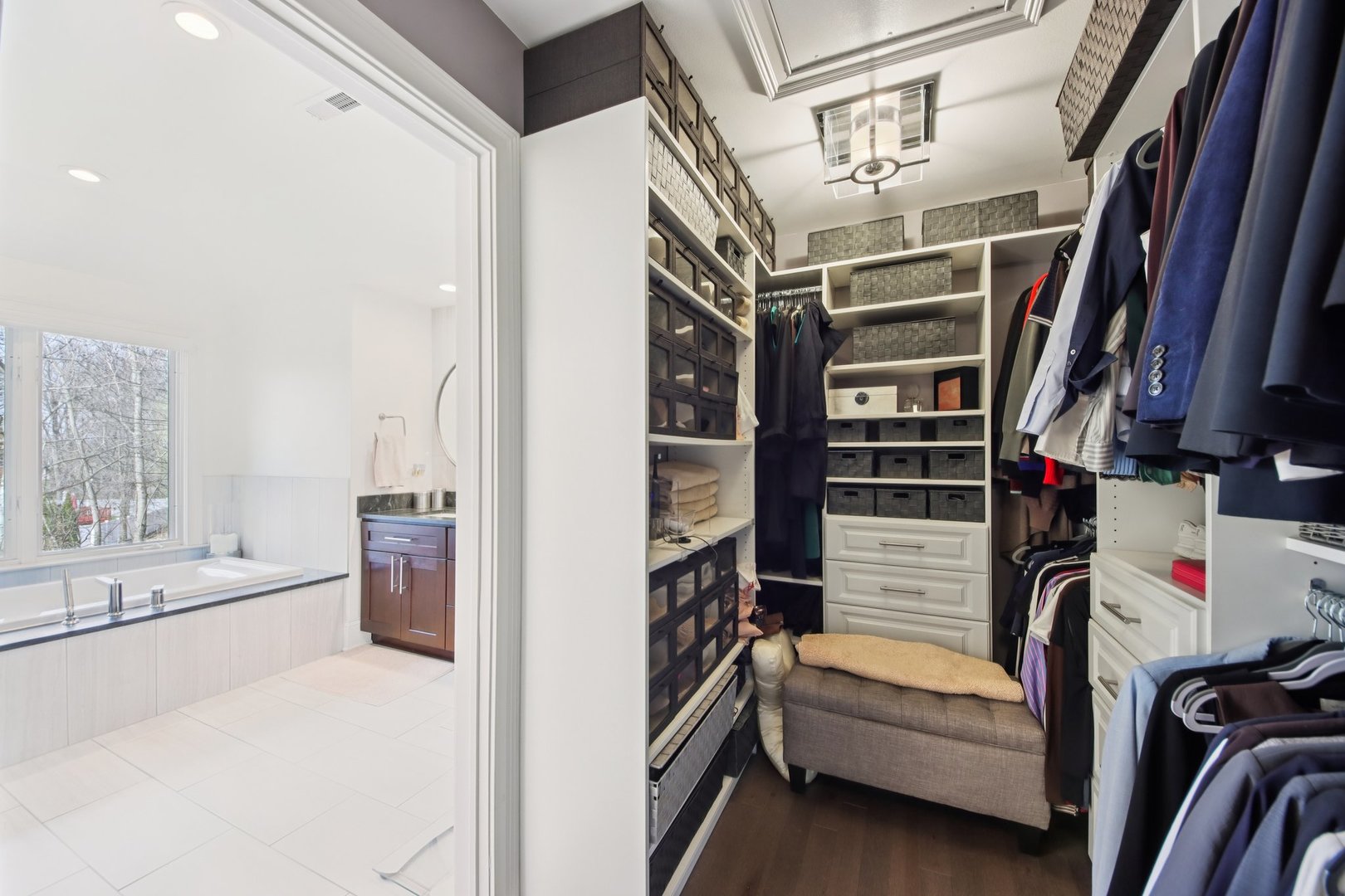 988 Danielson Court, Gurnee, IL 60031