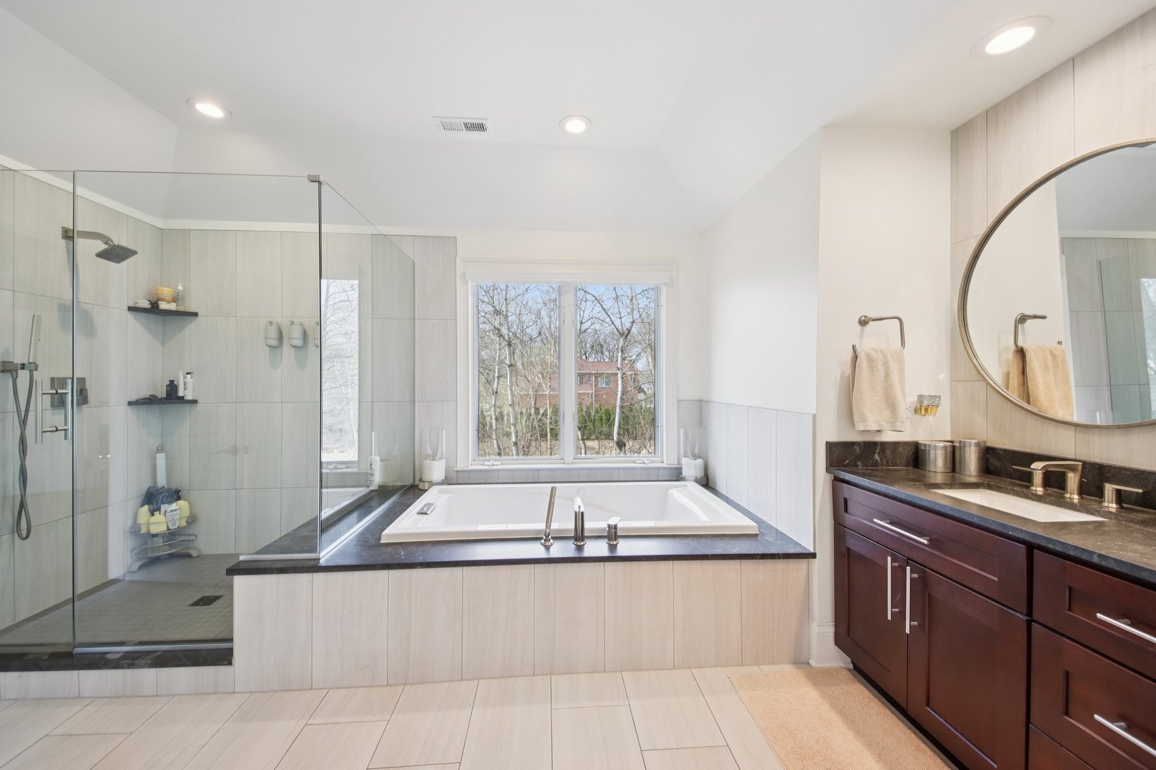 988 Danielson Court, Gurnee, IL 60031