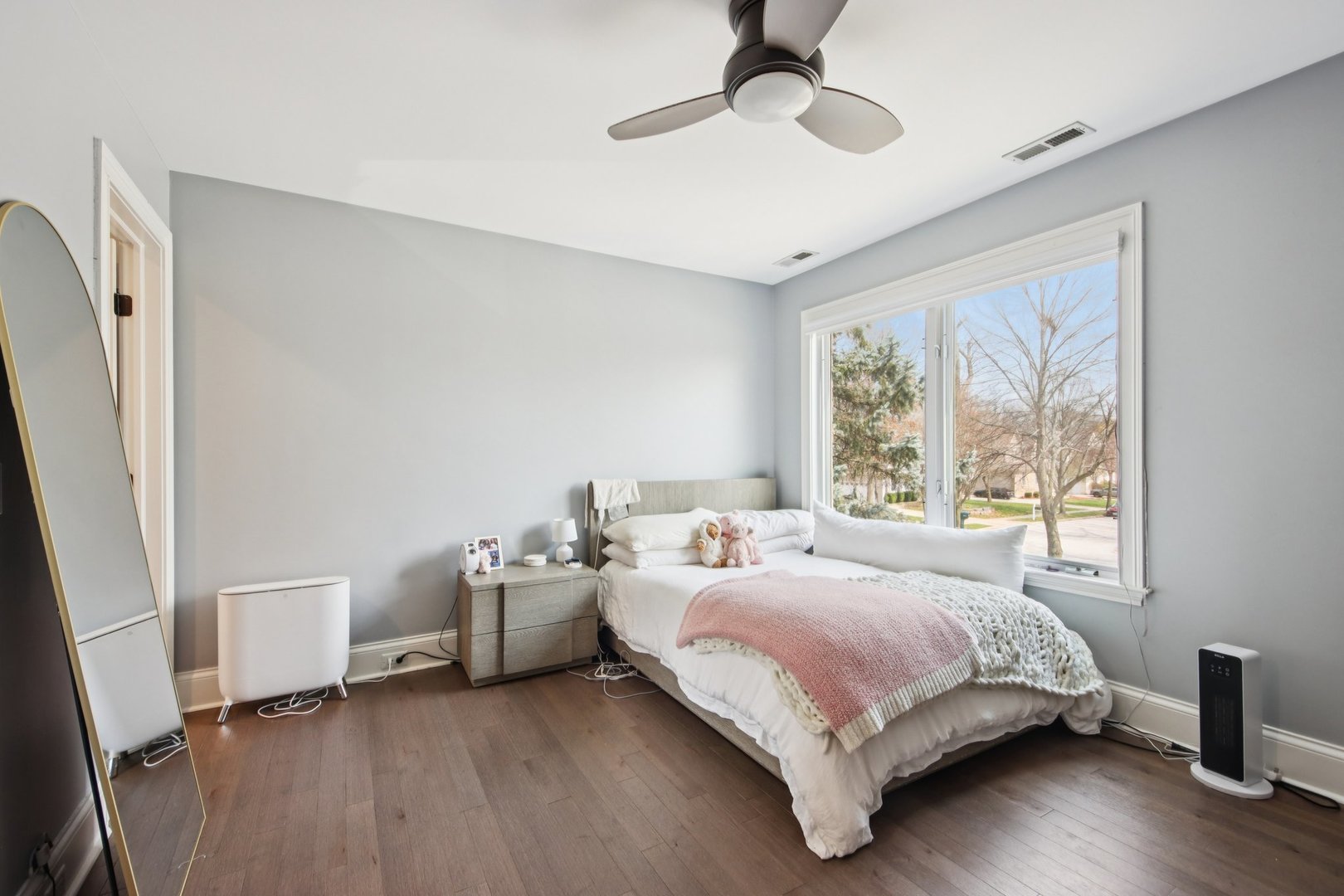 988 Danielson Court, Gurnee, IL 60031