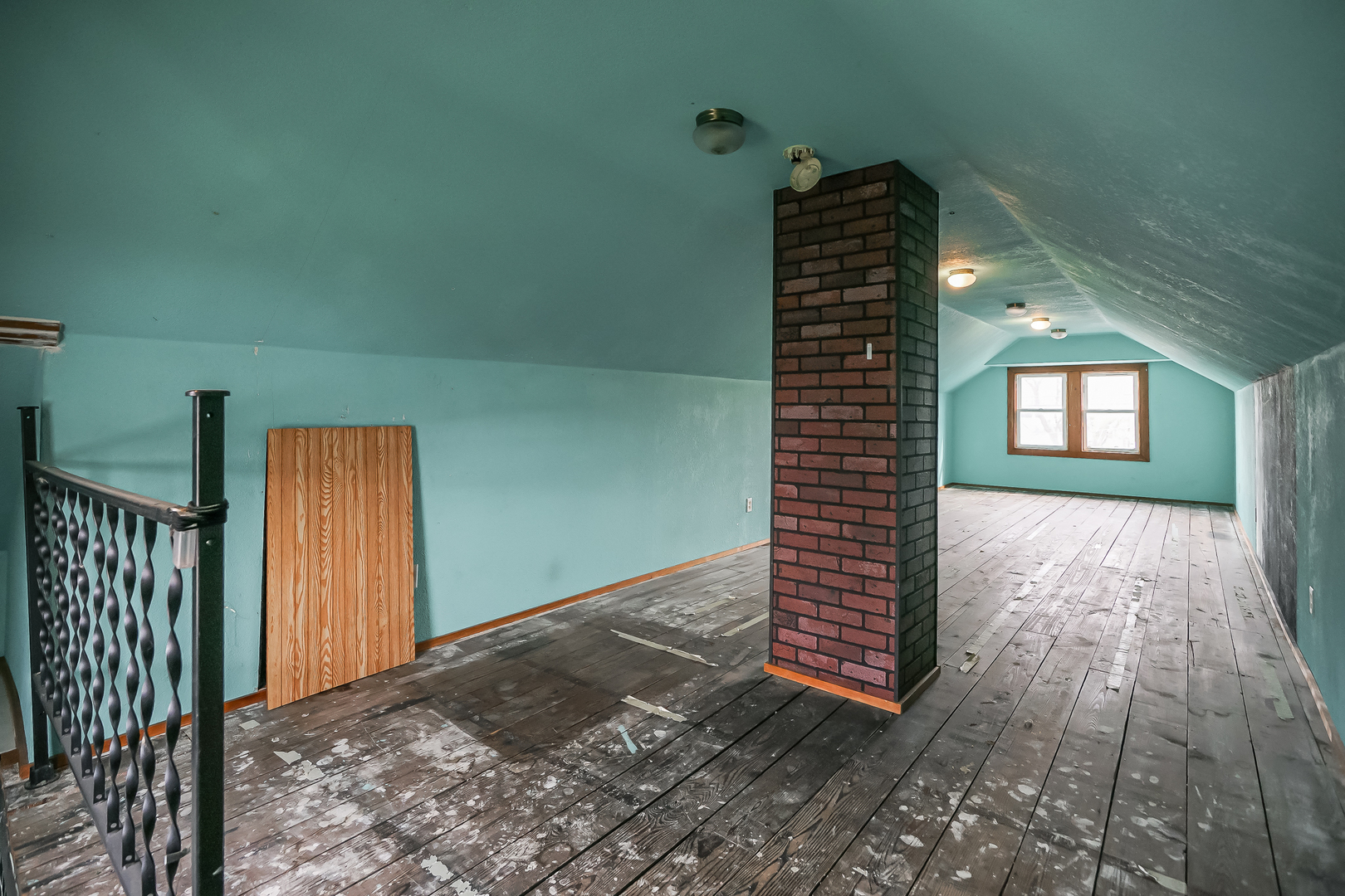 711 Peoria Street, Washington, IL 61571