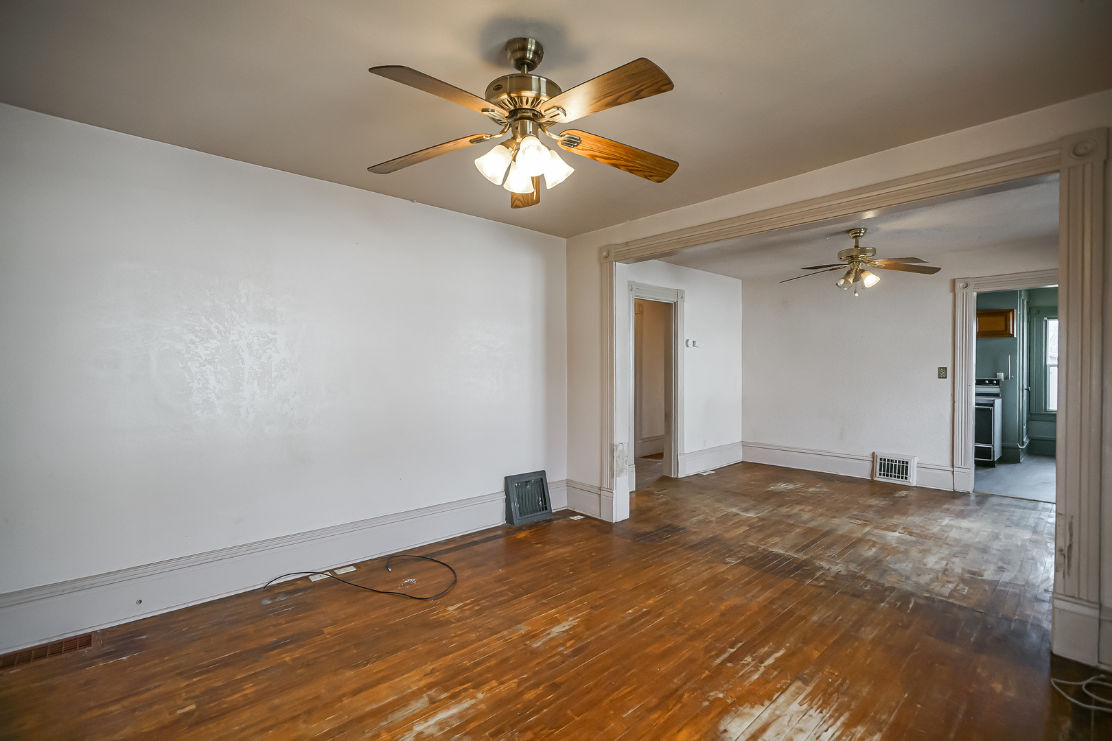 711 Peoria Street, Washington, IL 61571