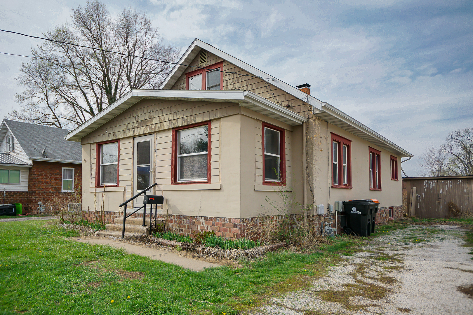 711 Peoria Street, Washington, IL 61571