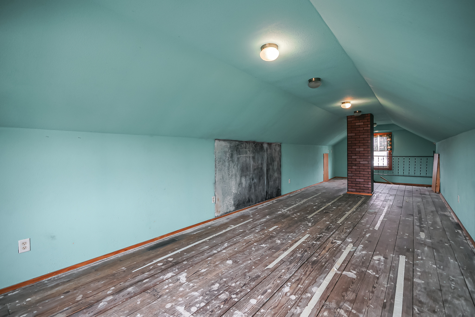 711 Peoria Street, Washington, IL 61571