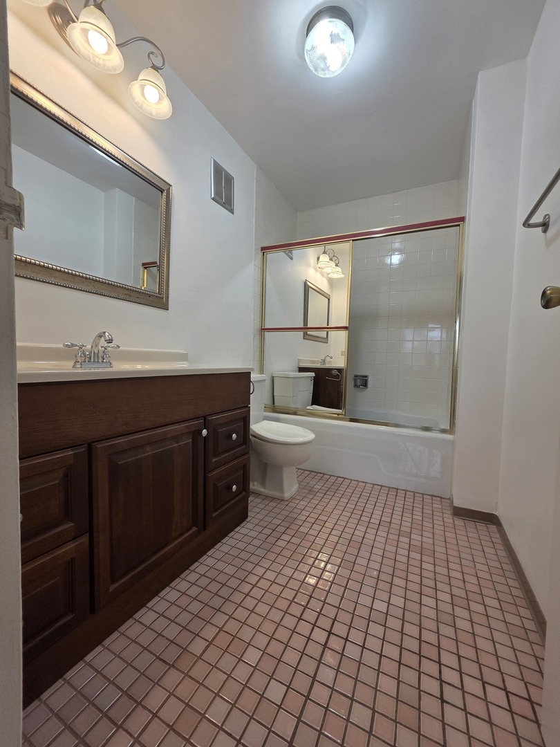 1415 E Central Road #318C, Arlington Heights, IL 60005