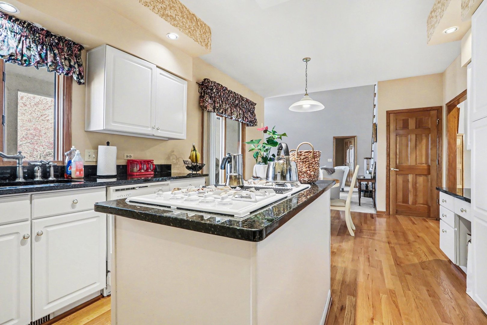 2598 Chasewood Court, Aurora, IL 60502