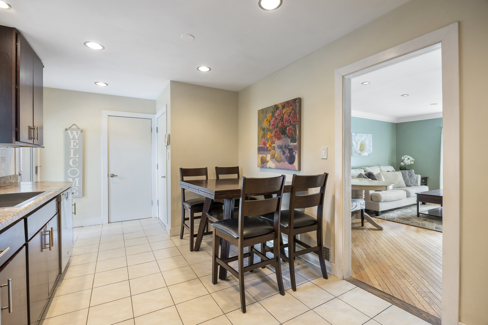 532 Landmeier Road, Elk Grove Village, IL 60007