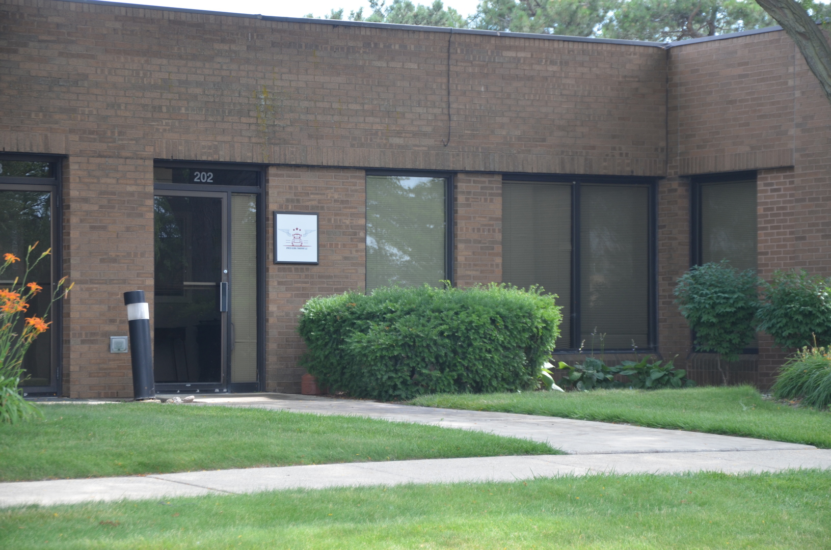 4255 Westbrook Drive #206, Aurora, IL 60504