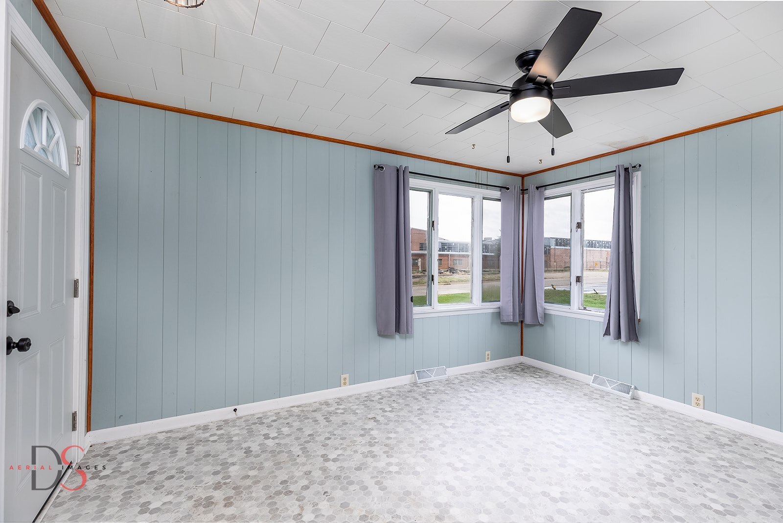 319 Railroad Avenue, Ottawa, IL 61350