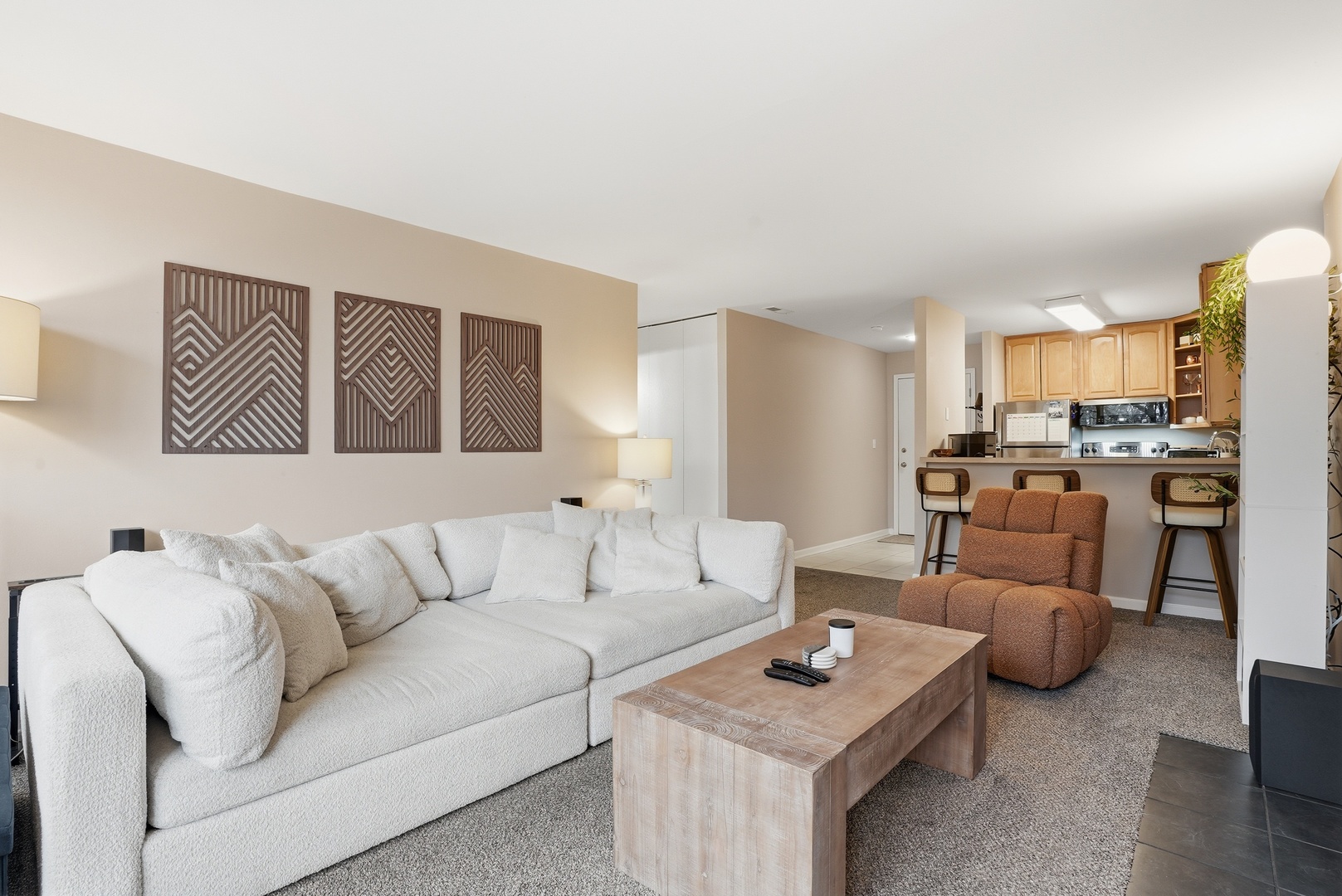 1833 Four Lakes Avenue #3F, Lisle, IL 60532